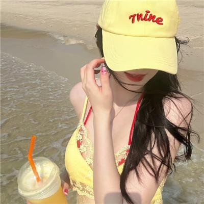村主任和他的女友